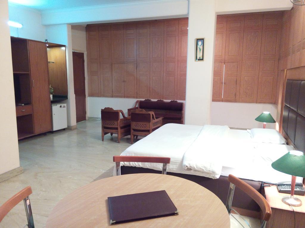 Hotel Queens Residency Gurgaon Quarto foto