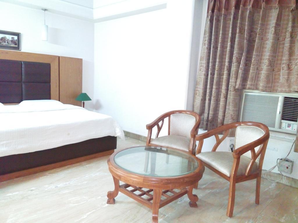 Hotel Queens Residency Gurgaon Quarto foto