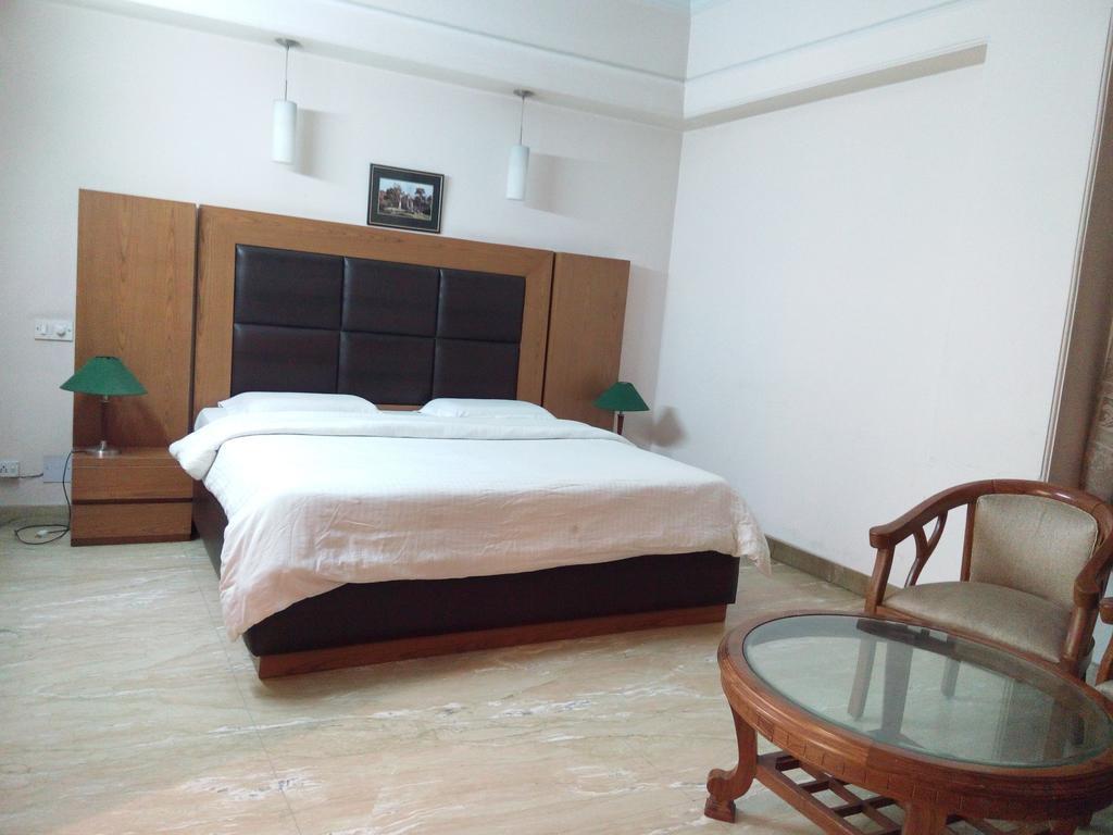 Hotel Queens Residency Gurgaon Quarto foto